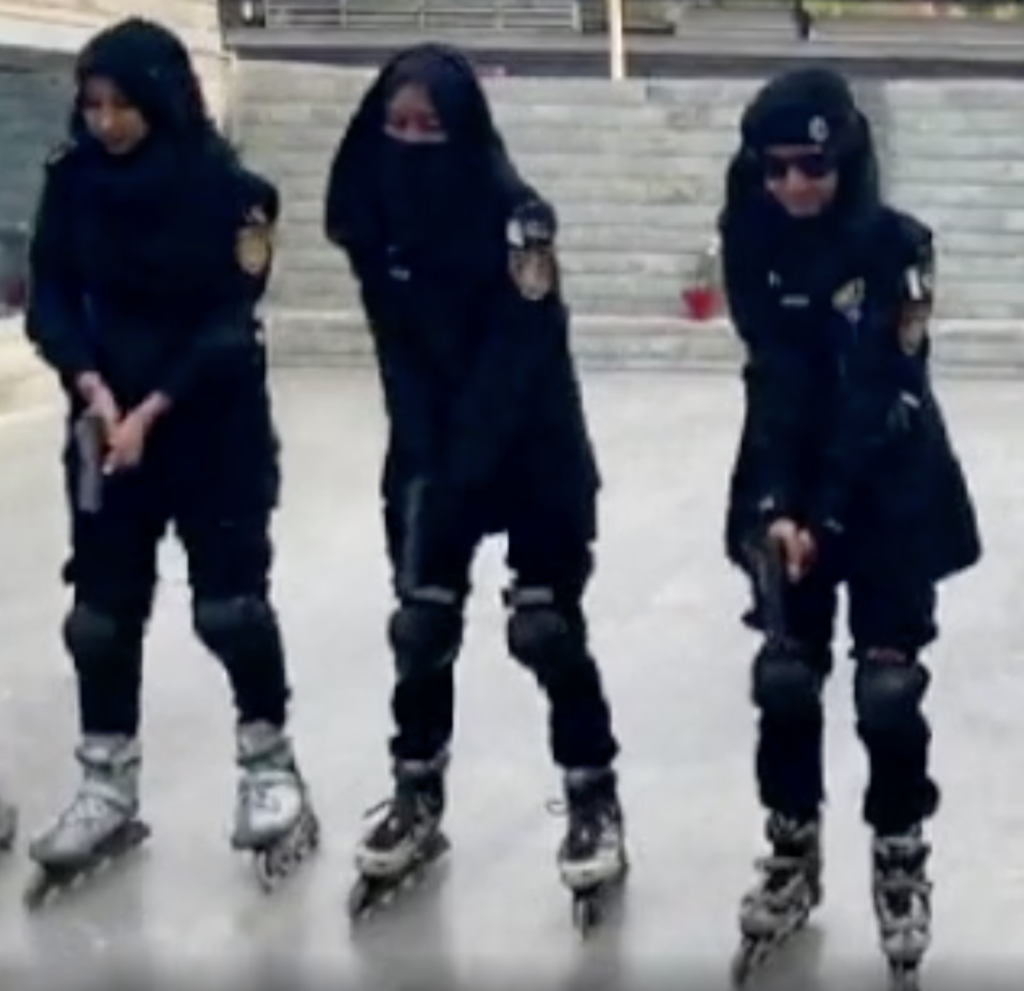 WOW 360|Karachi Police to Use Roller Skates as Their Latest Weapon to Curb Street Crimes