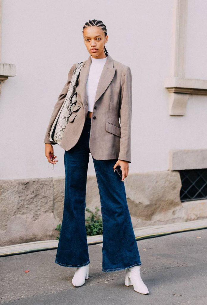 WOW 360|The 1970s Style Flared Jeans are Back in a Big Way! Here’s How to Style Them