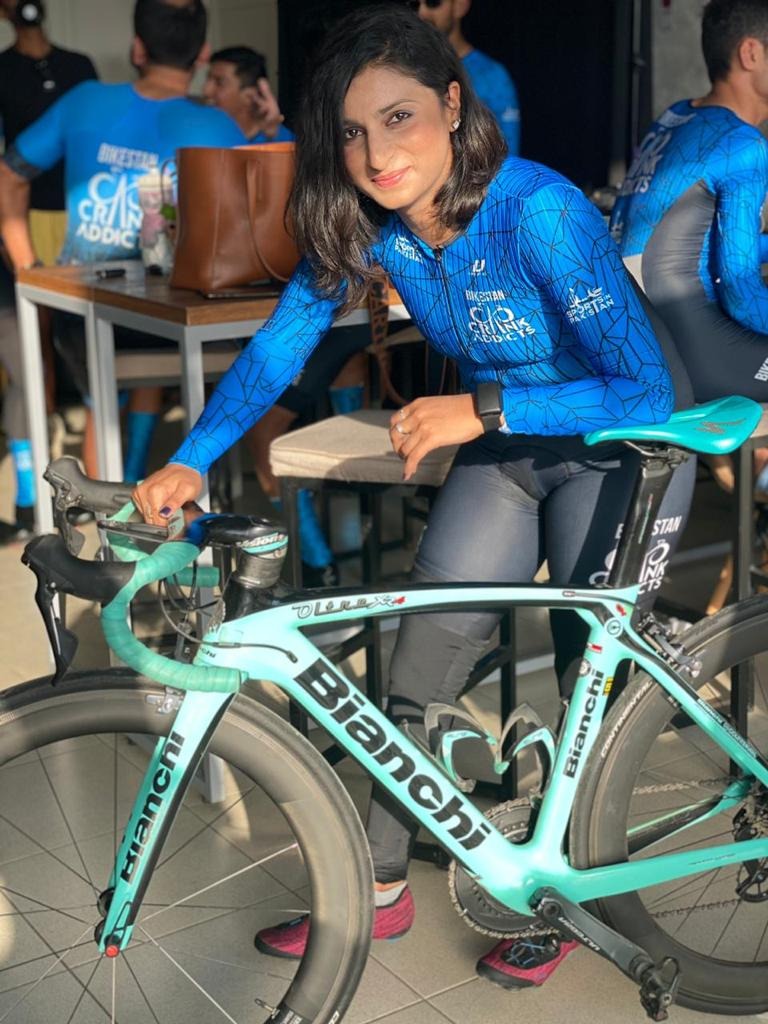 WOW 360|First Pakistani Female Cyclists Asma Jan & Kanza Malik  Head to Belgium to Participate in ‘The World Road Cycling Championship’