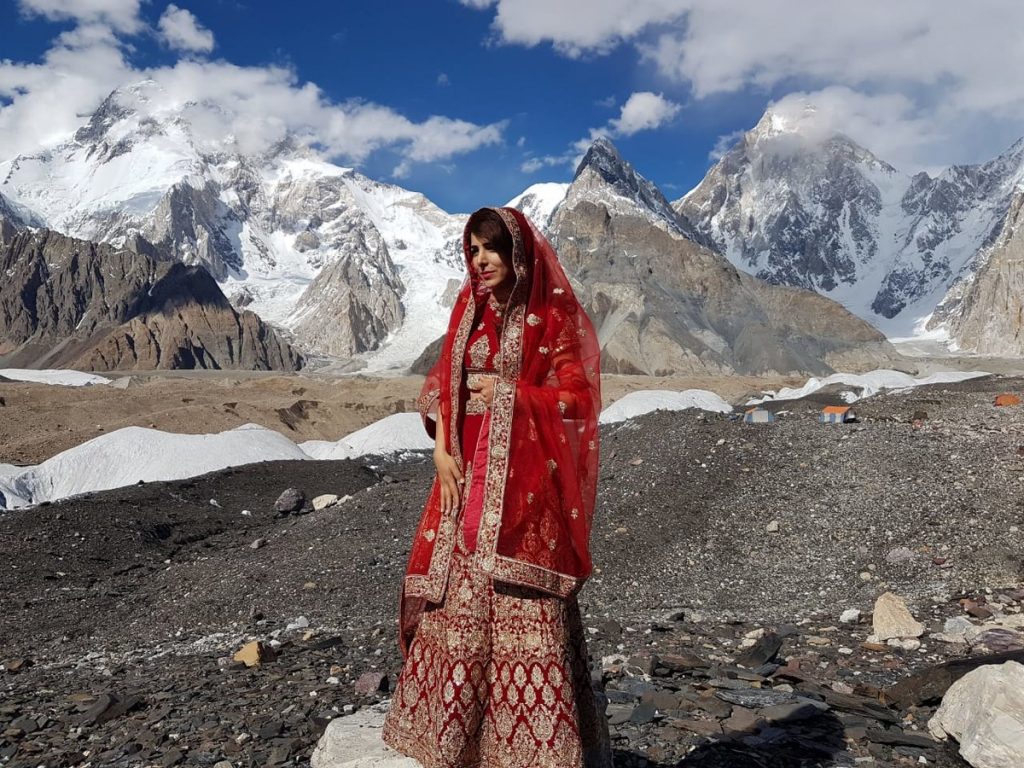 WOW 360|Naila Kiani Becomes the First Female Pakistani Mountaineer to Climb the World’s Thirteenth Highest Mountain, Gasherbrum-II