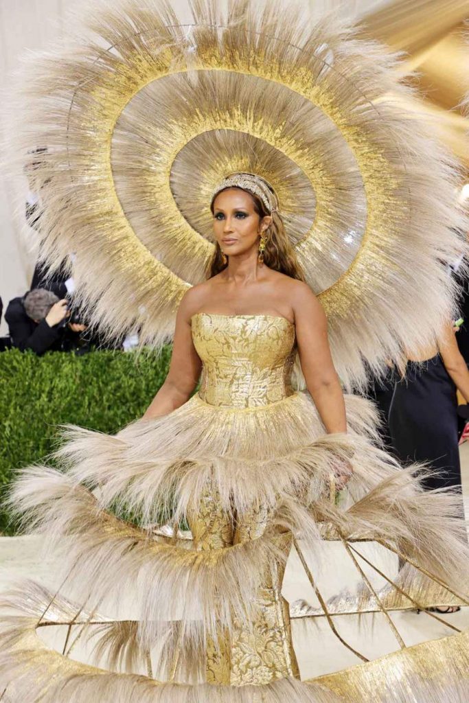 WOW 360|10 Eye-Catching Looks from the Met Gala 2021