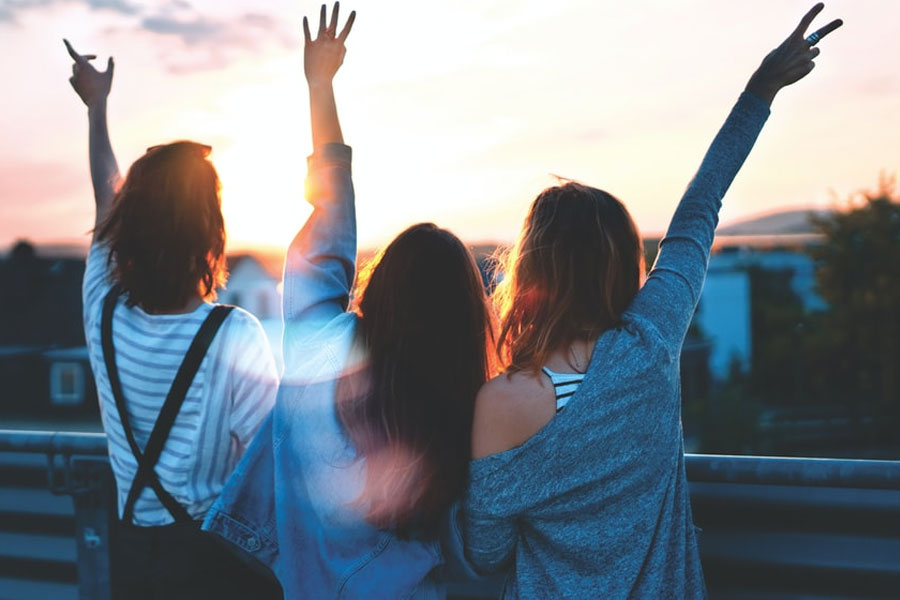 WOW 360|3 Essential Life Lessons You Learn from Female Friendships
