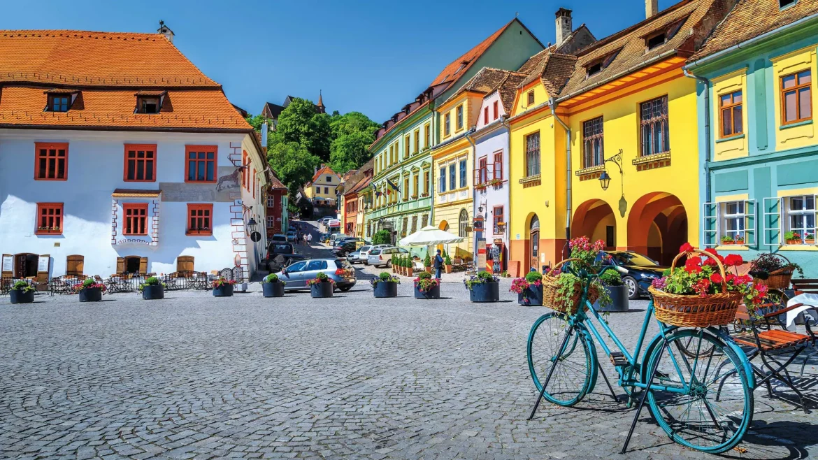 sighișoara-citadel-transylvania-shutterstock_534505786